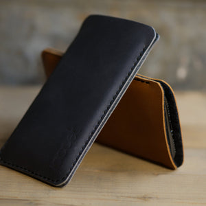 JACCET leather OPPO sleeve - anthracite/black leather with black wool felt. 100% Handmade
