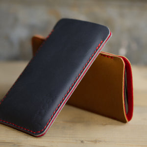 JACCET leather iPhone sleeve - anthracite/black leather with red wool felt. 100% Handmade