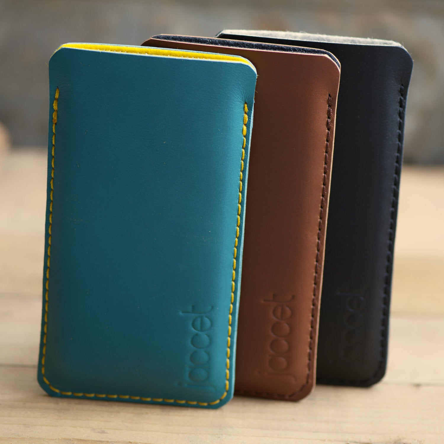 Full-grain leather Sony Xperia sleeve - Turquoise leather with yellow wolvilt - 100% handmade