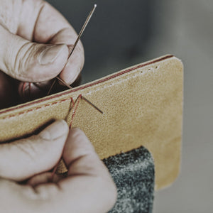 Volnerf leren OnePlus sleeve - Turquoise leer met ruimte voor creditcards en/of briefgeld
