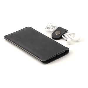 JACCET leather iPhone sleeve - anthracite/black leather with black wool felt. 100% Handmade