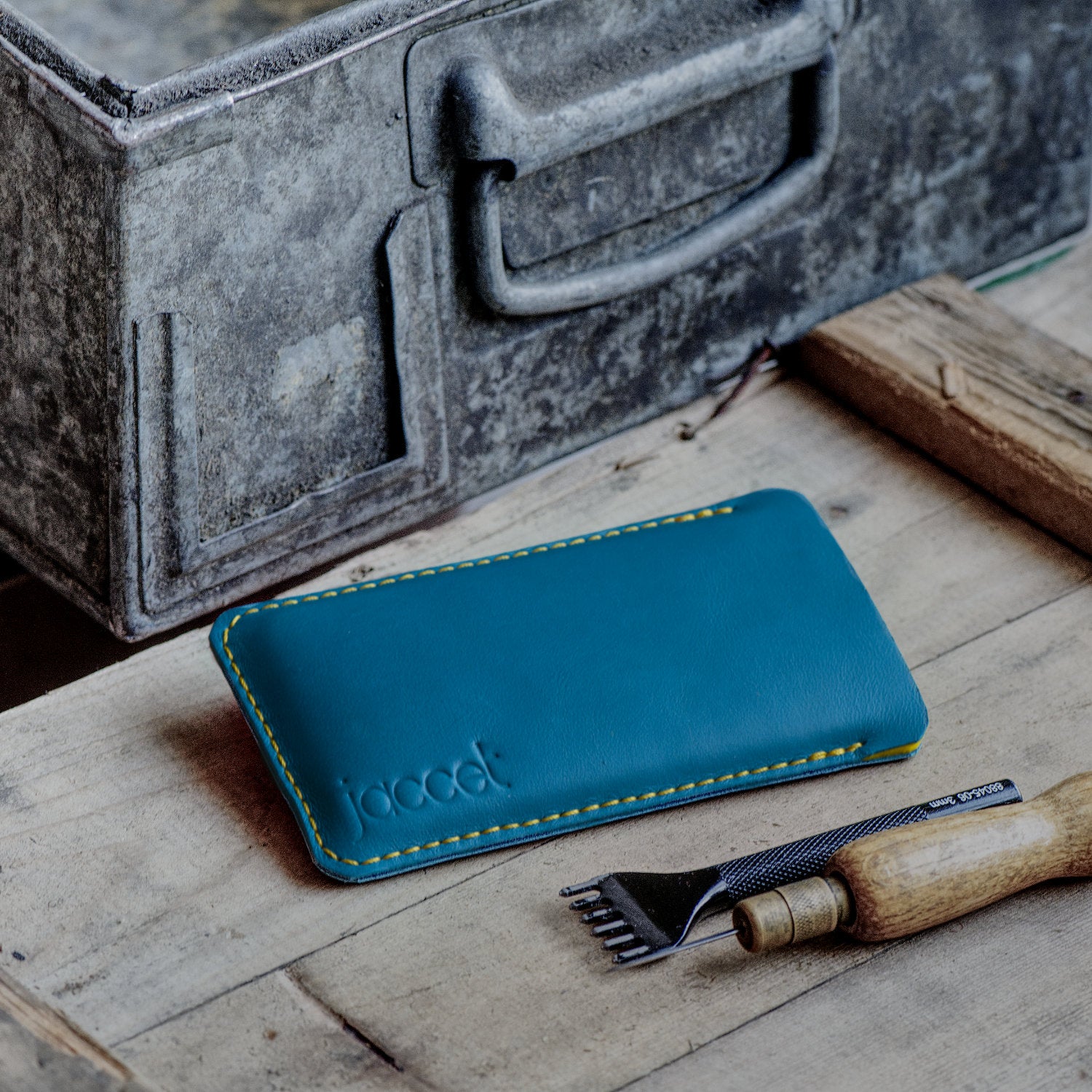 Full-grain leather iPhone sleeve - Turquoise leather with yellow wolvilt - 100% handmade
