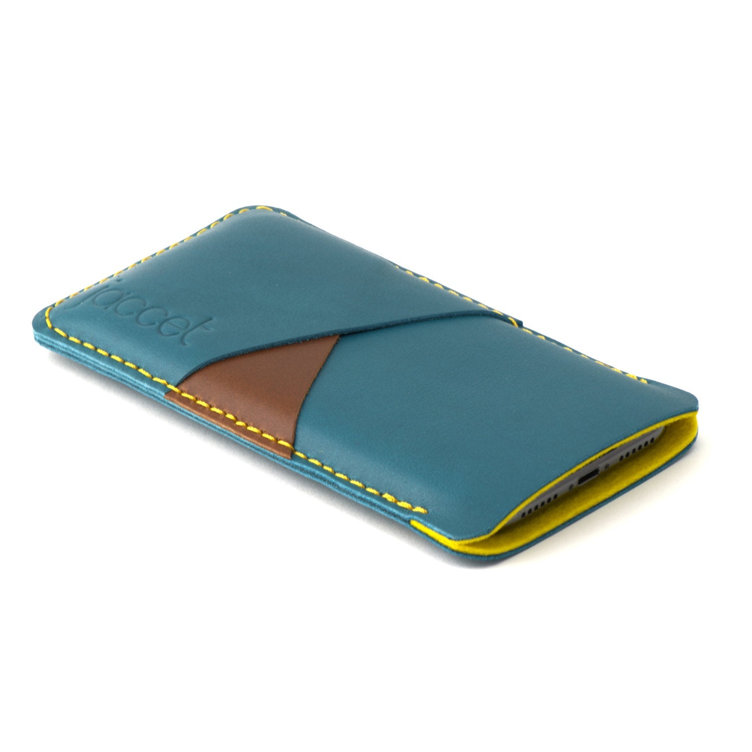 Full-grain leather OnePlus sleeve - Turquoise leather with two pockets for cards